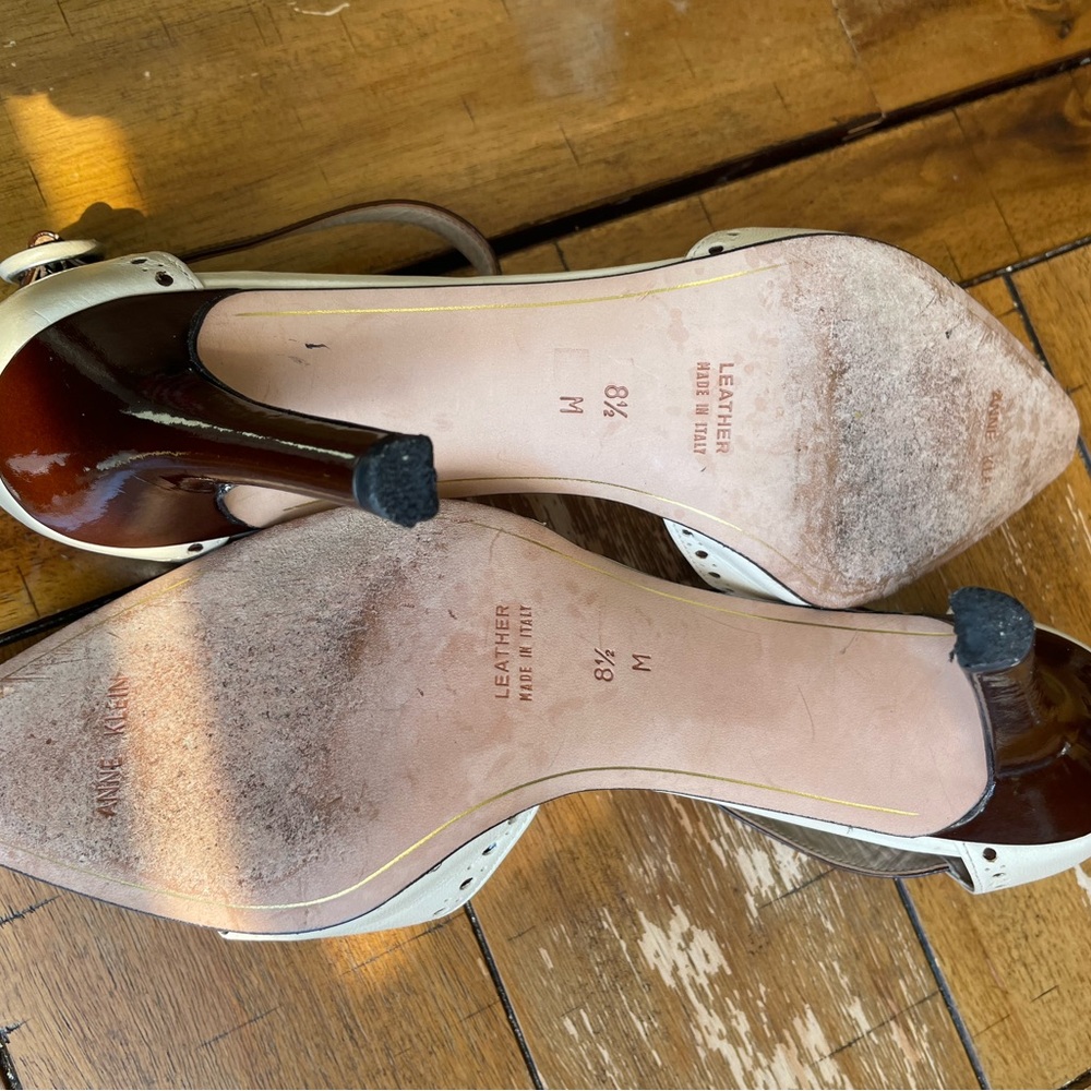 Anne Klein Genuine Leather Brown & Cream Pointed Spectator Ankle-Strap Pumps 8.5 - Picture 16 of 16